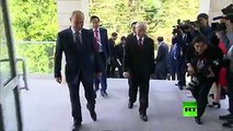لحظة استقبال الرئيس الروسي فلاديمير بوتين لـ الأمين العام للحزب الشيوعي الفيتنامي