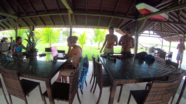 Running AGROUND! There's two types of sailors.... Sailing Vessel Delos Ep. 189