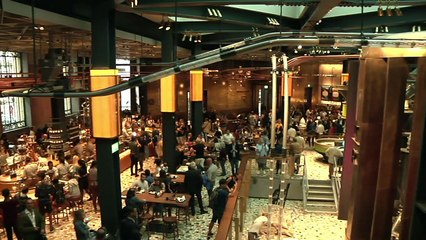 Starbucks abre su primera cafetería en Italia, reino del expreso