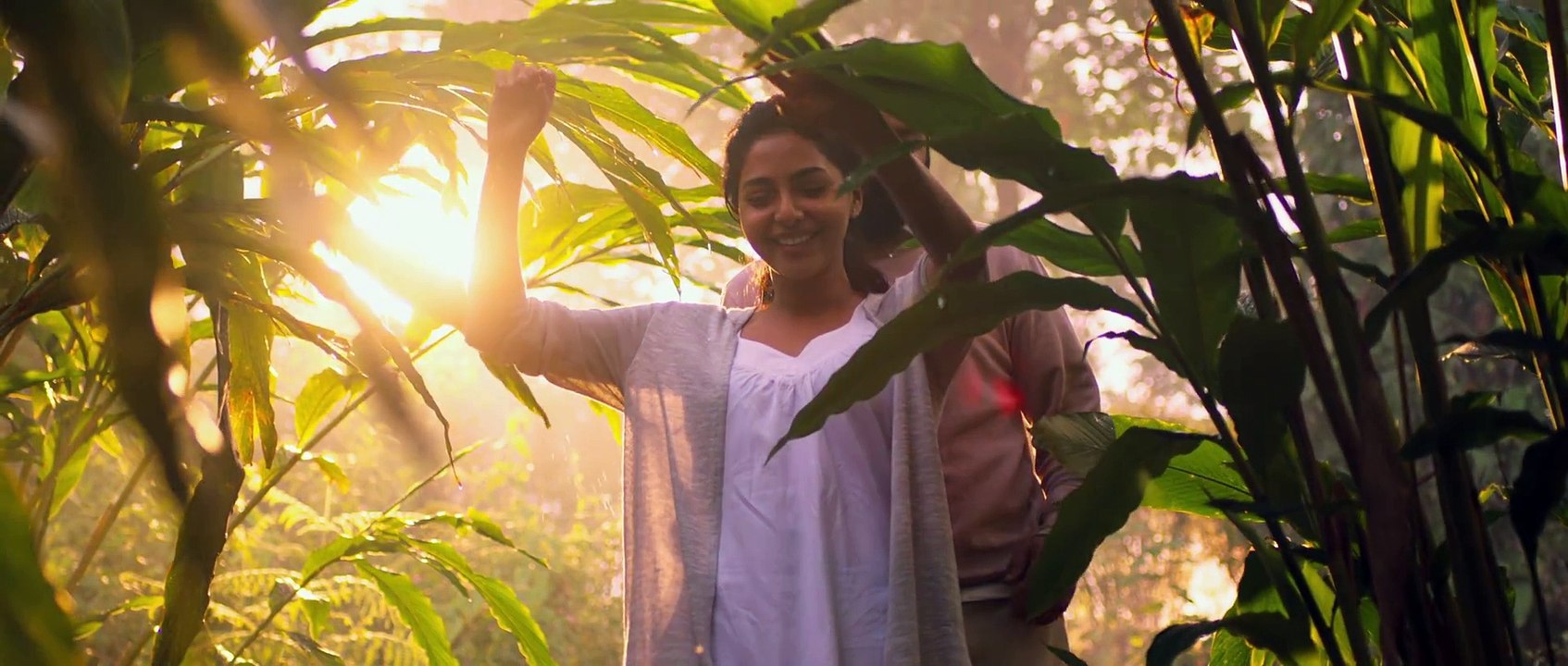 Varathan Official Trailer | Amal Neerad | Fahadh Faasil | Nazriya Nazim | Aishwarya Lekshmi