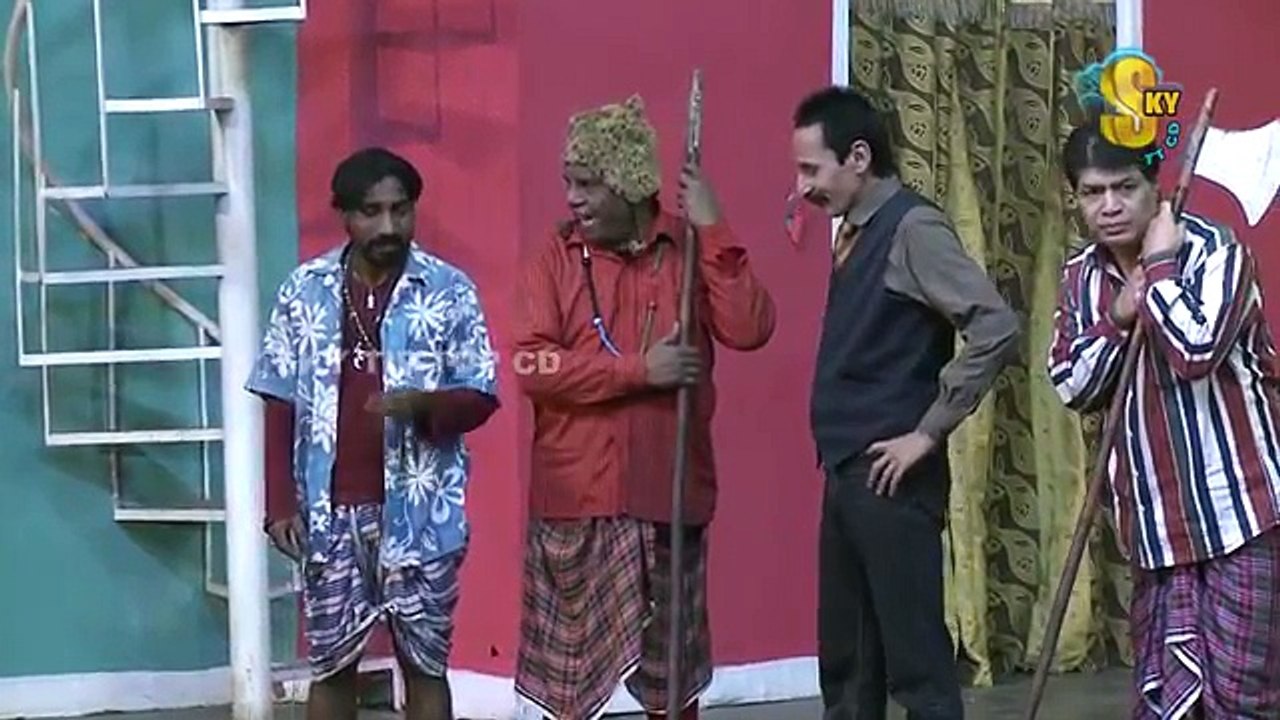 Iftikhar_Thakur_Nasir_Chinyoti_and_Amanat_Chan_Pakistani_Stage_Drama_Comedy_Clip_2018
