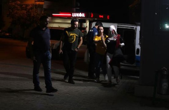Evlilik Vaadiyle Bir Aileyi Kandıran Kadının Cinsel Organından Uyuşturucu Çıktı