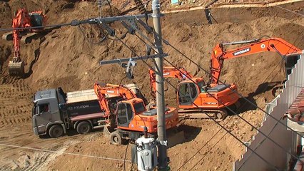 주말 내내 복구작업..."이르면 내일 철거" / YTN