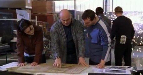 Ultimate Force S02 - Ep04 The List HD Watch
