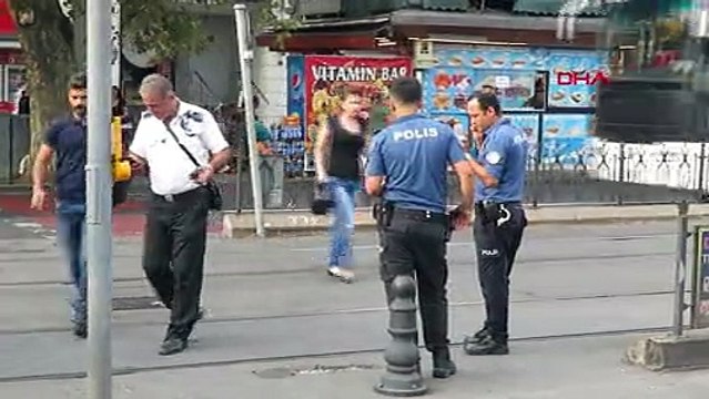 İstanbul Fatih'te tramvay japon turistlere çarptı: 1'i ağır 2 yaralı