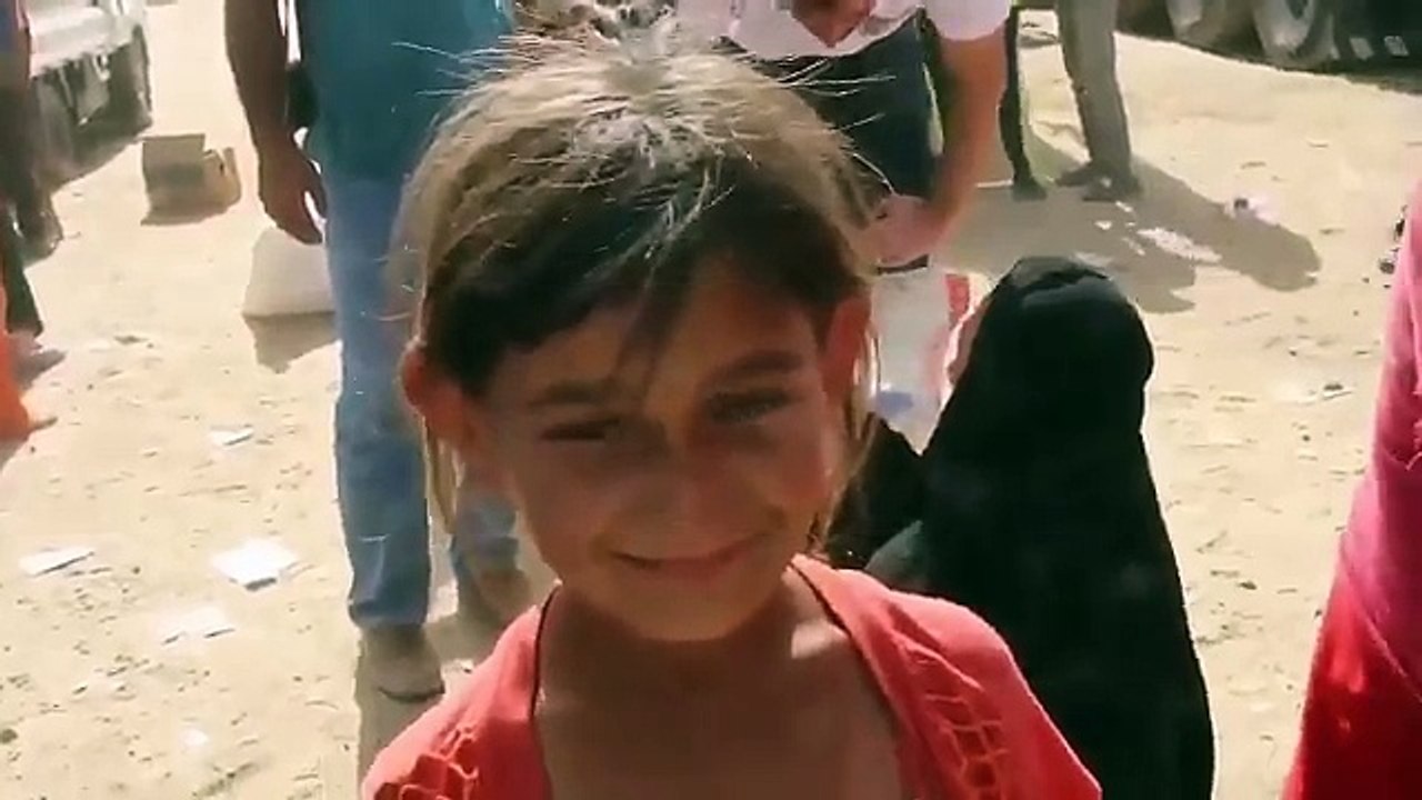 Şu kız çoçuğunun gözyaşlarında boğulsun buna sebep olanlar.