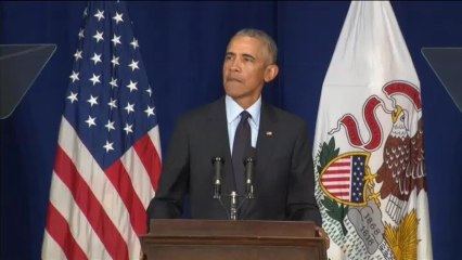 Barack Obama entra en campaña con un duro ataque contra Trump