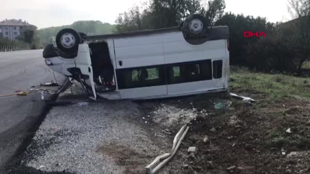 Düzce Cip ile Minibüs Çarpıştı 2 Yaralı