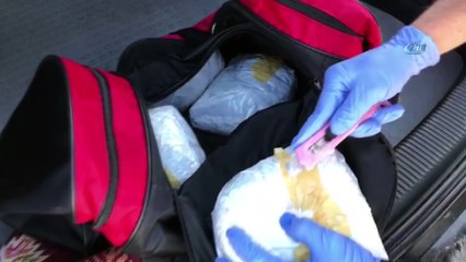 Lüks otomobilde 5 kilo 178 gram metamfetamin ele geçirildi