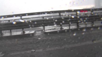 İstanbul'da Dolu ve Yağmur 1