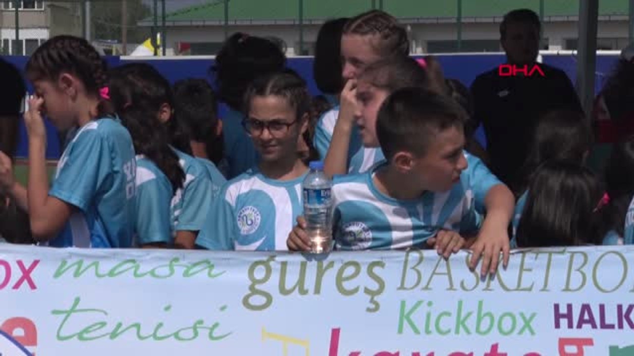 İstanbul Arnavutköy Belediyesi'nin Yaz Spor Okulları Kapanış Töreni Yapıldı