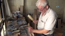 Emekli öğretmenin 40 yıllık ahşap aşkı