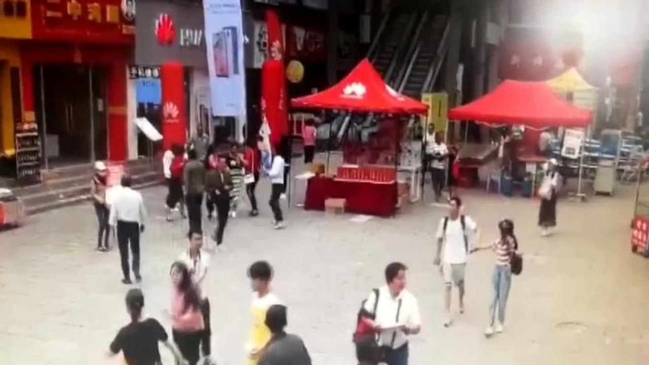 دهها نفر بر اثر زمین لرزه در چین زخمی شدند