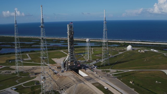 NASA's SLS Mobile Launcher Travels to Pad 39B for Fit Checks (4k60)