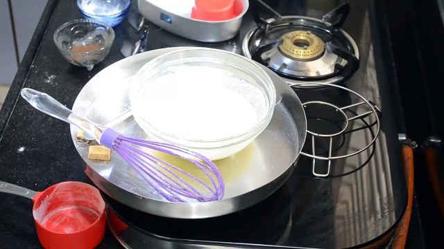 Eggless pressure cooker Sponge Cake Recipe in Hindi without microwave oven - एगलेस केक इन प्रेशर कुकर रेसिपी