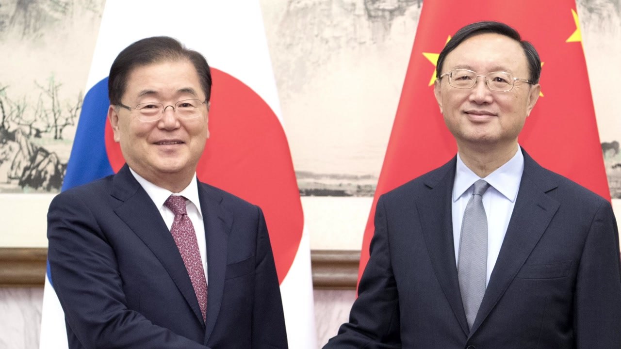 정의용 "中, 남북정상회담 한반도 문제 해결 획기적 전기" / YTN