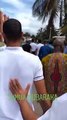 لاعبو المنتخب الوطني خلال تأديتهم اليوم لصلاة الجمعة بأحد المساجد القريبة من مقر إقامتهم بالعاصمة الغامبية بانجولشاهدوا: