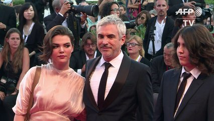 Cuarón ganha Leão de Ouro em Veneza