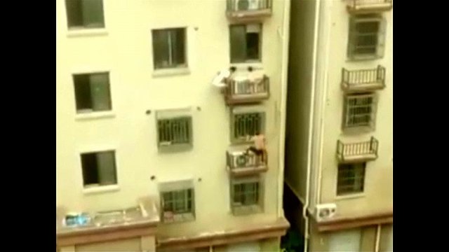 «Спайдермены» спешат на помощь