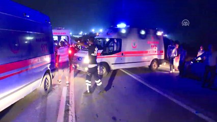 Otomobil, 4 araca çarptı : 7 yaralı - KOCAELİ