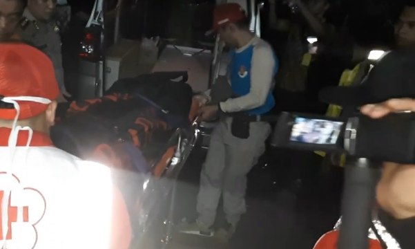 21 Jenazah Korban Laka Maut Cikidang Diantar ke Rumah Duka