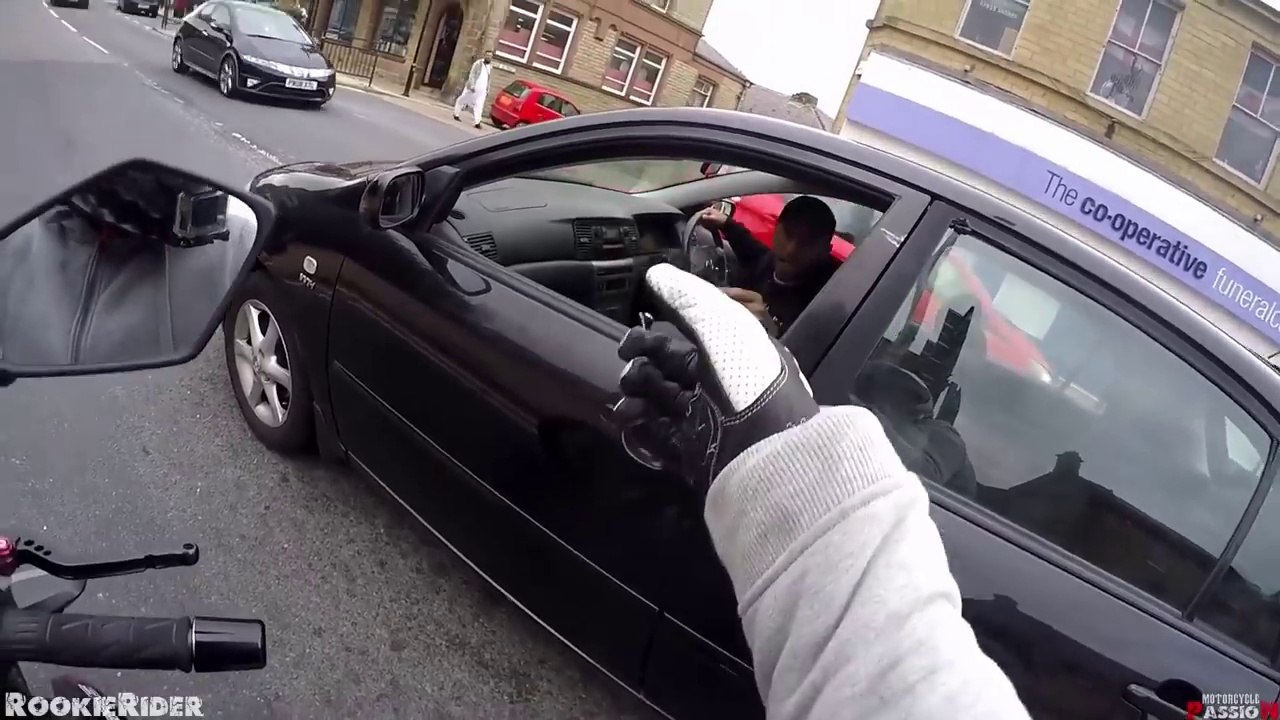 Motorcycle Crashes and Mishaps 2018 - MotorBike vs. Car - Near Miss -- Motorbike Fails [EP#37]