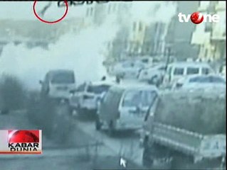 Main Petasan, Seorang Bocah Terlempar ke Udara