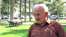 'Horoz Halil Emmi' el arabasıyla ekmeğini kazanıyor - KAYSERİ