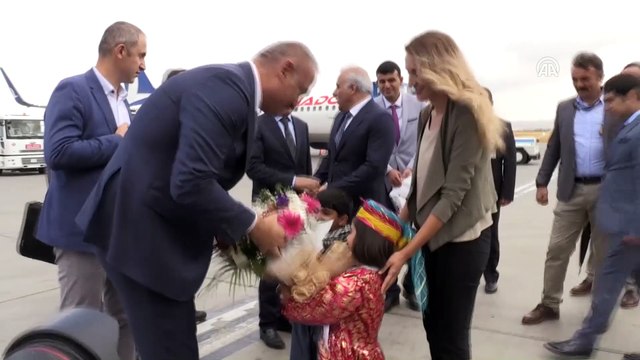 Kültür ve Turizm Bakanı Ersoy Van Urartu Müzesi'ni gezdi