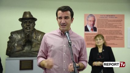 Report Tv-Përurohet busti i shkencëtarit Betim Muço në shkollën në Kombinat