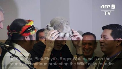 In Ecuador, rock icon Waters defends Julian Assange
