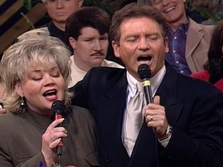 Bill & Gloria Gaither - Who Am I?