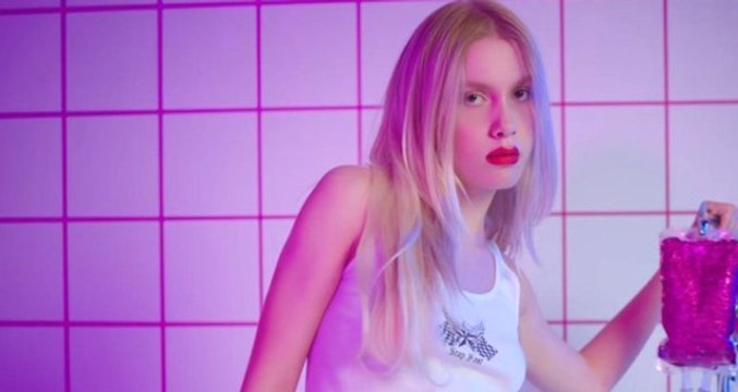 Aleyna Tilki Sosyal Medya Hesabından Illuminati Simgesi Paylaştı