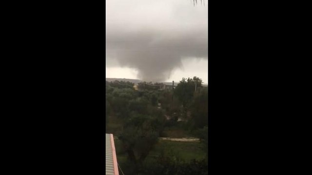 Dramatic waterspout forms off coast of Italian port town | The Cube