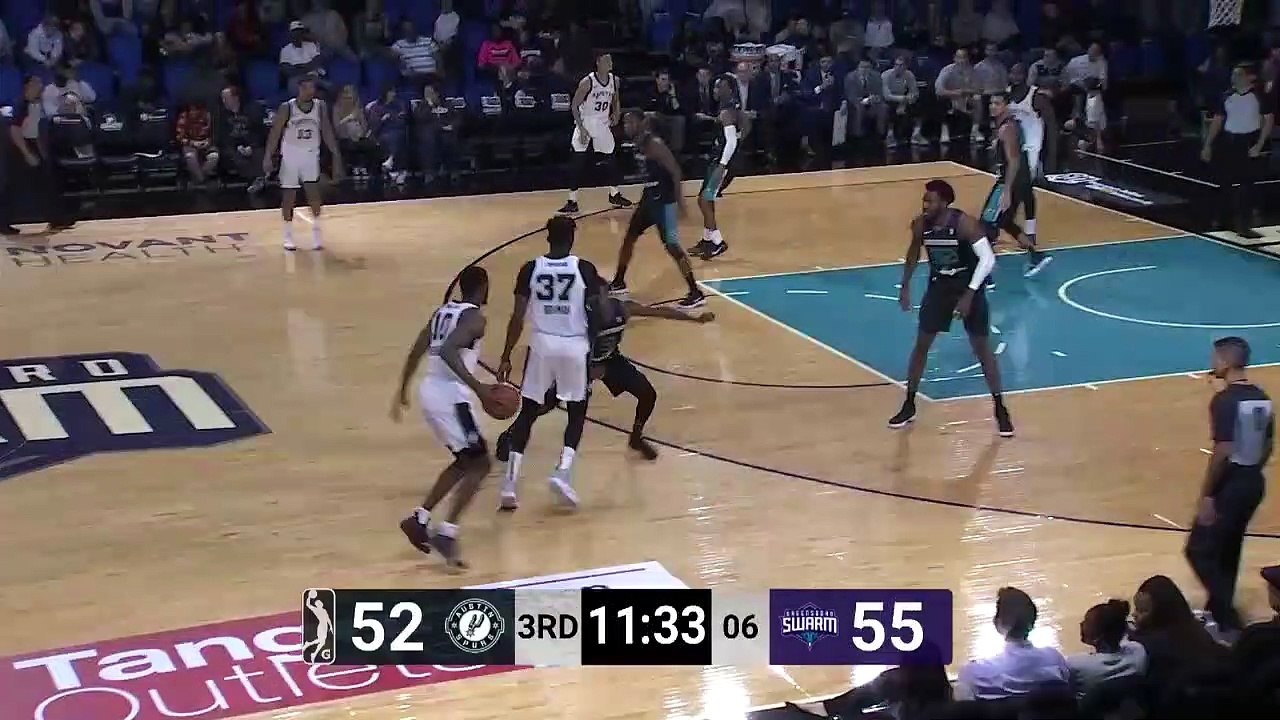 Julian Washburn Tallies 29 PTS on Seven 3PM In Austin Spurs Victory