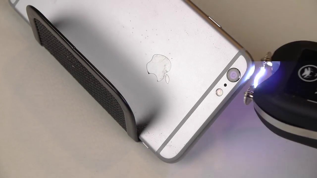 What Happens If You Taser an iPhone 6 Plus