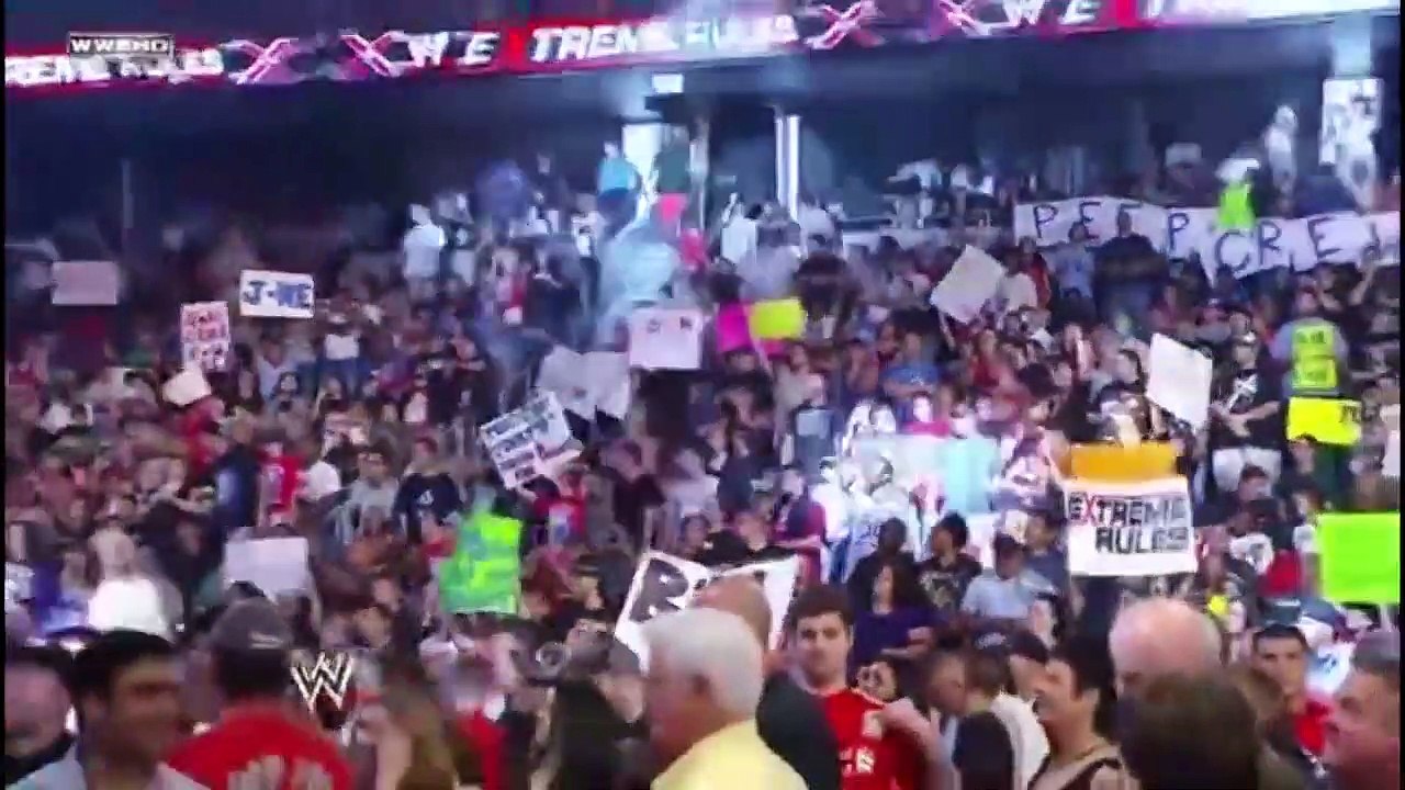 Randy Orton vs CM Punk  _Last Man Standing _ Extreme Rules 2011 ( 720 X 1280 )