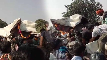 मध्य प्रदेश में वैन-बस की टक्कर में आठ की मौत, सामने आया हादसे का वीडियो