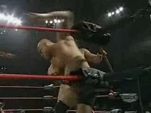 TNA 27.12.07 Senshi vs. Judas Mesias