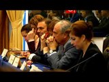 “Buxheti” në Kuvend, opozita e diskuton paralelisht jashtë parlamentit - Top Channel Albania