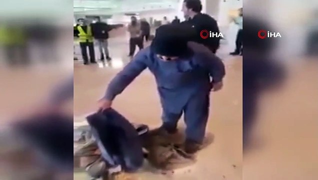 - Pakistanlı Bakan, Uçuşu İptal Edilince Kıyafetlerini Yaktı