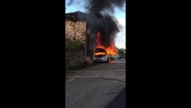 Pa Koment - Zjarr në Konispol. Digjet automjeti  - Top Channel Albania - News - Lajme