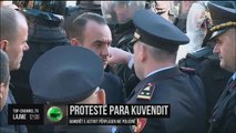 Protesta para Kuvendit. Banorët e Astirit  me Policië. Gazetari Eni Ferhati raporton