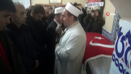 Patlamada ölen madenci Kenan Çavuş son yolculuğuna uğurlandı