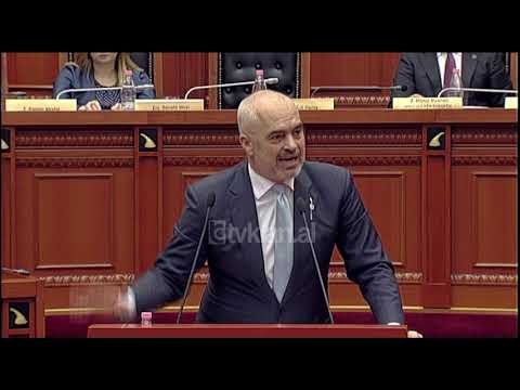 Protestuesit perplasen me policine, Rama: Asnje leke per zaptuesit
