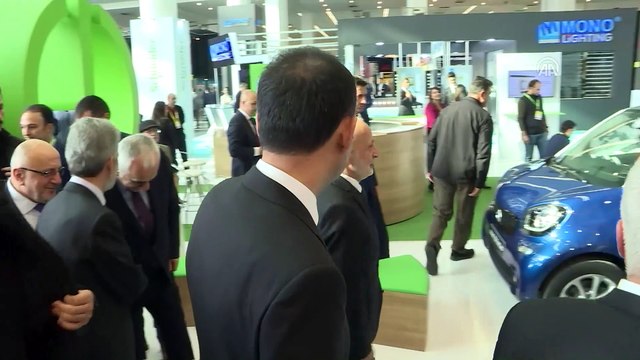 Çevre ve Şehircilik Bakanı Kurum, Akıllı Bina Teknolojileri Elektrik Sistemleri Fuarını gezdi - ANKARA