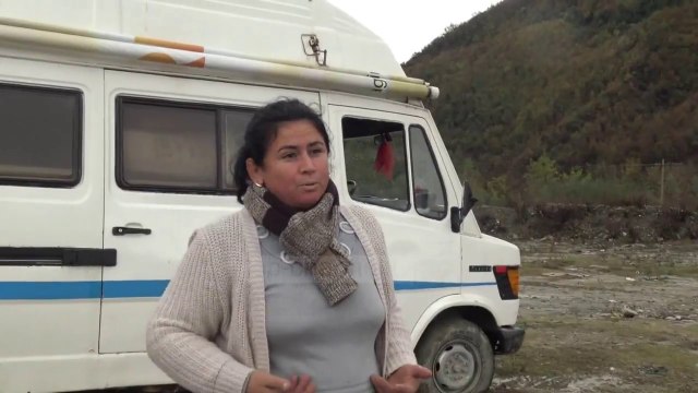 Fshatrat pa urë, banorët ecin një orë në këmbë për një ilaç - Top Channel Albania - News - Lajme