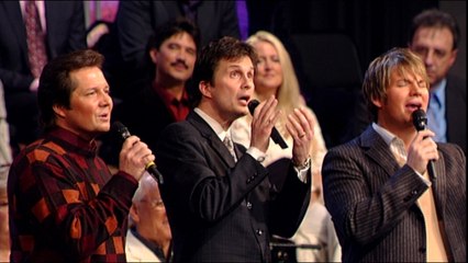 Bill & Gloria Gaither - Away In A Manger