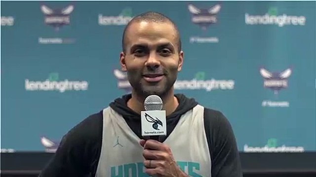 L'action préférée de Vince Carter pour Tony Parker ? Son dunk sur Fred Weis...