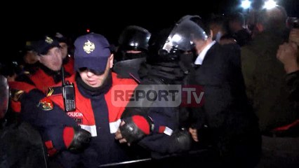 Report Tv-Nis protesta te 'Unaza e Re', banorët përplasen me FNSH